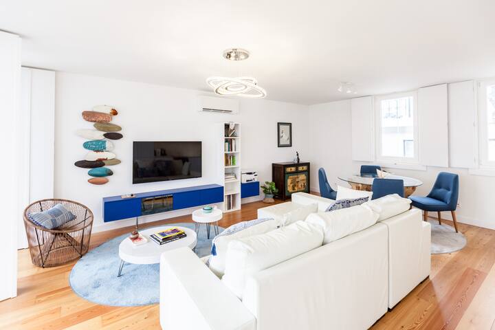 FLH Mouraria Blue Design with Parking & Pool gallery image 4