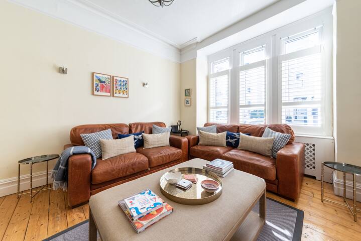 Delightful 2 Bed Fulham Apt Nr the River Thames gallery image 2