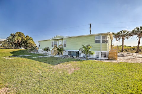 Pet-Friendly Home: 10 Mi to Lake Okeechobee!