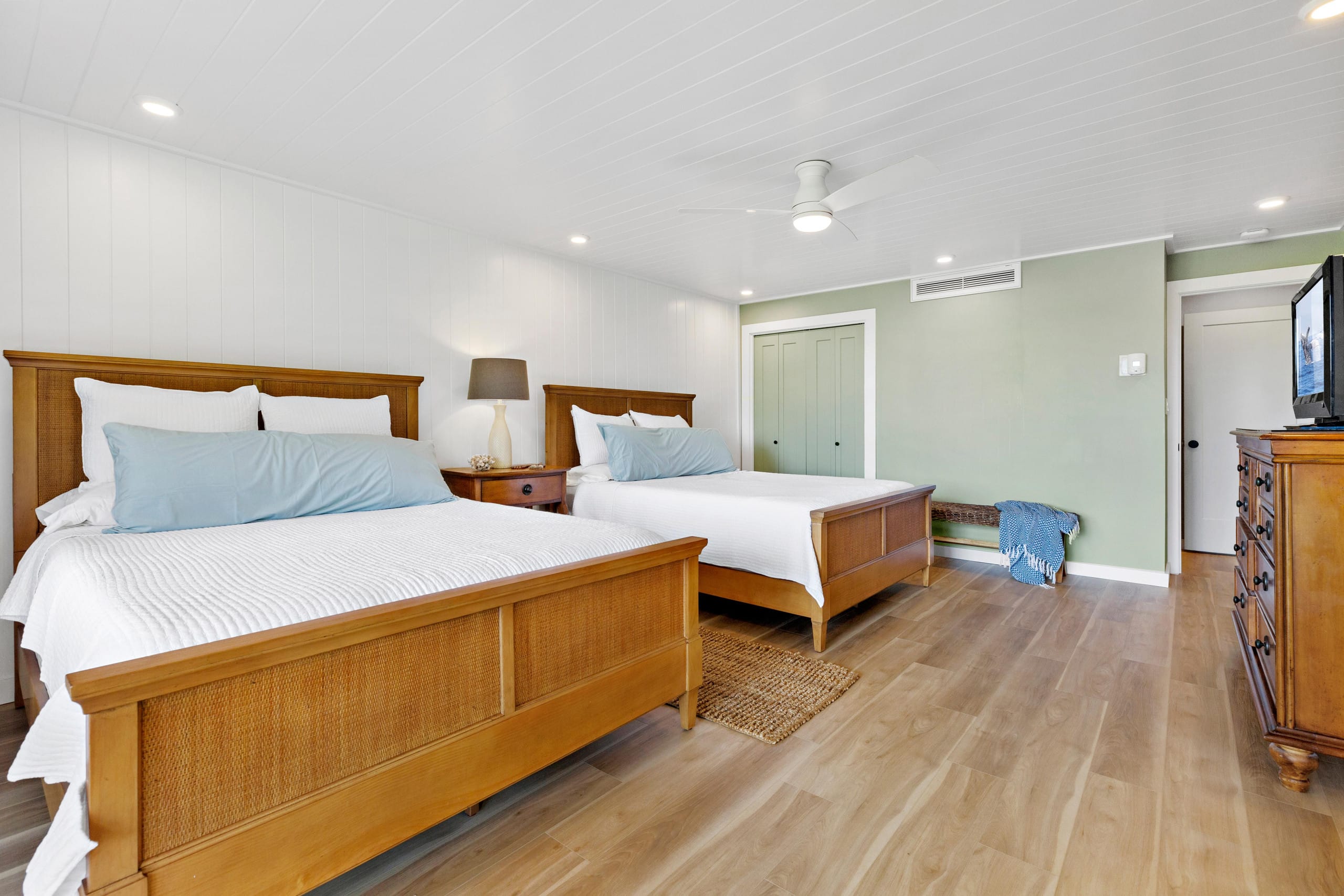 Condo in Lahaina · ★4.95 · 1 bedroom · 2 beds · 1 bath - Image 18