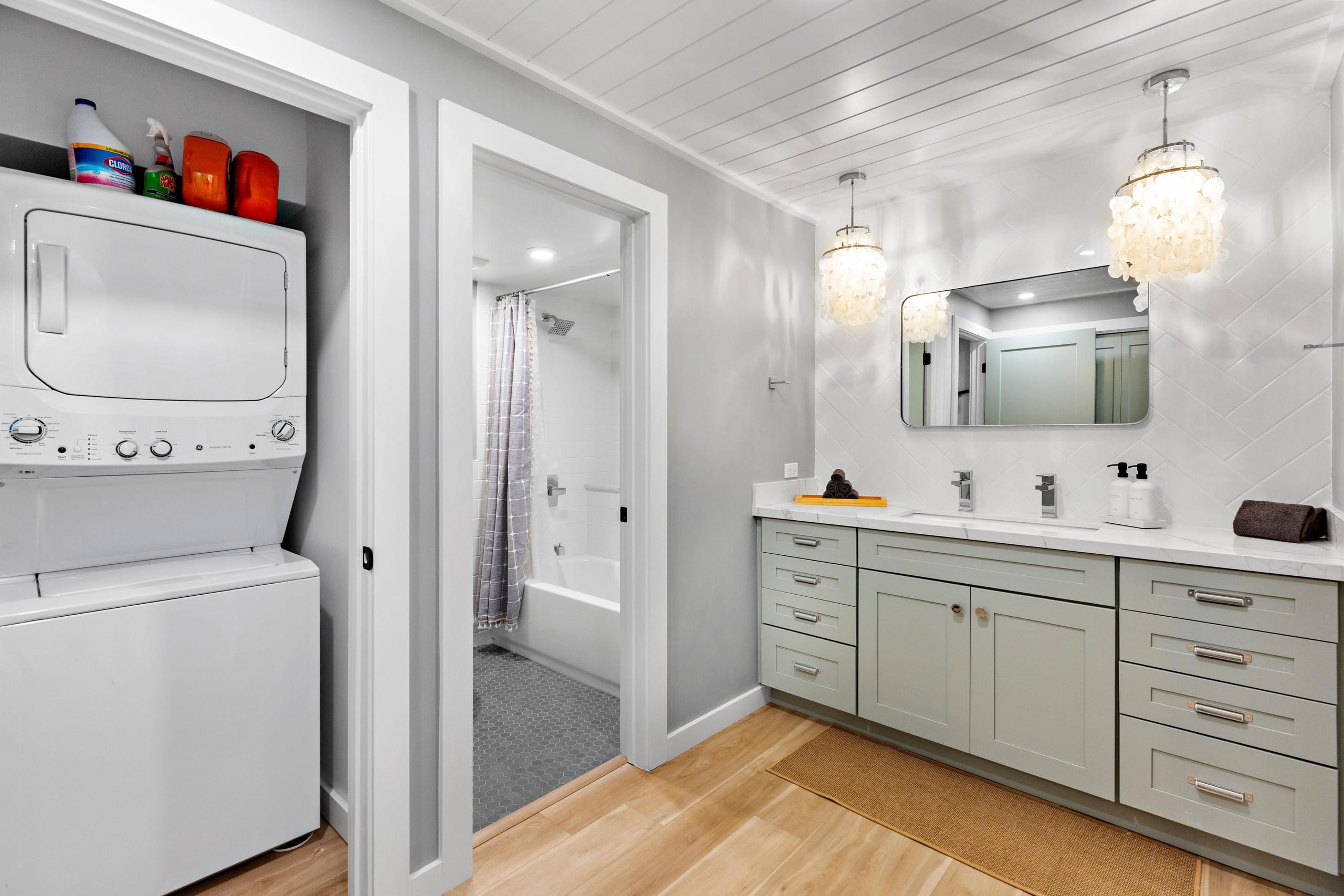 Condo in Lahaina · ★4.95 · 1 bedroom · 2 beds · 1 bath - Image 23