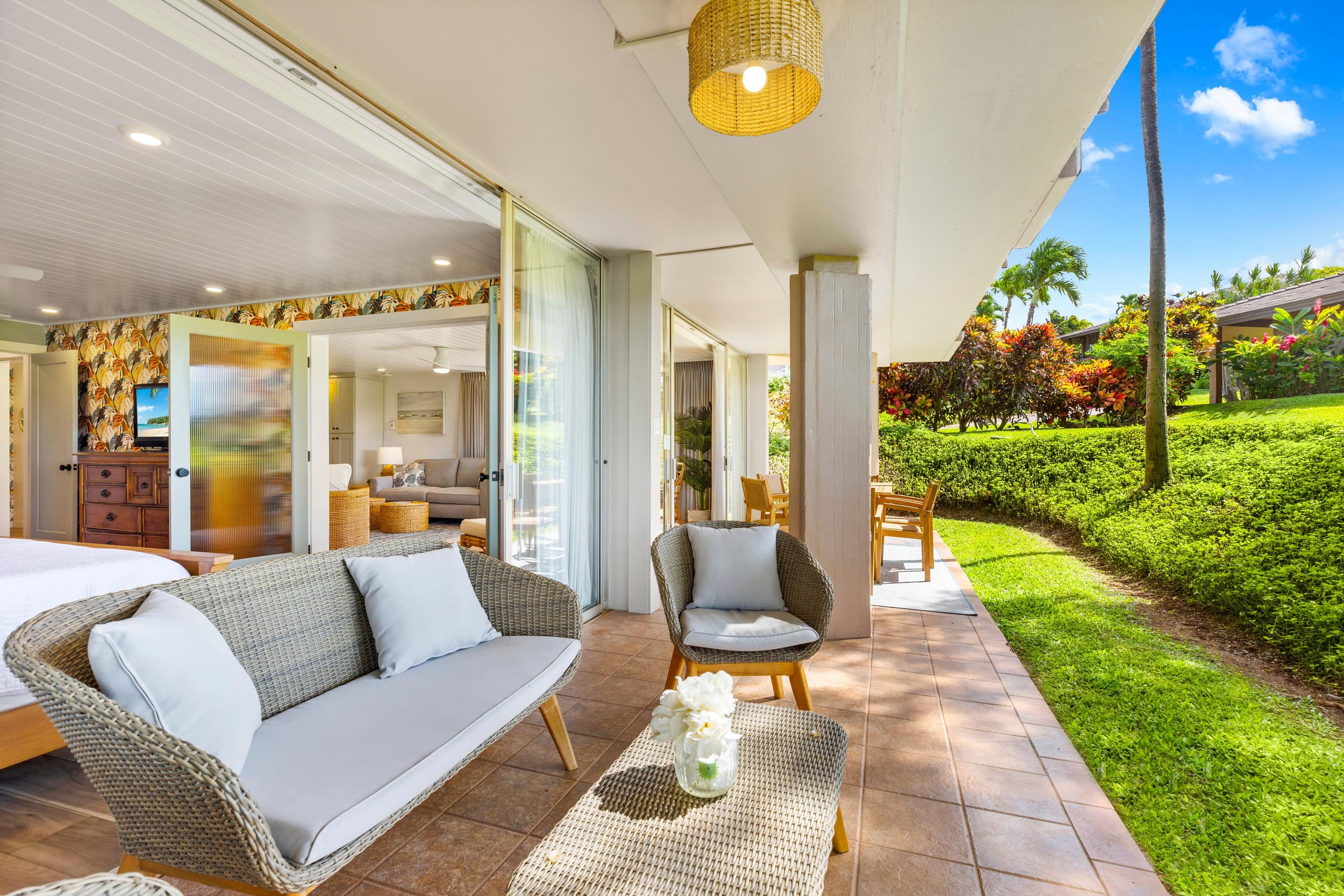 Condo in Lahaina · ★4.95 · 1 bedroom · 2 beds · 1 bath - Image 30