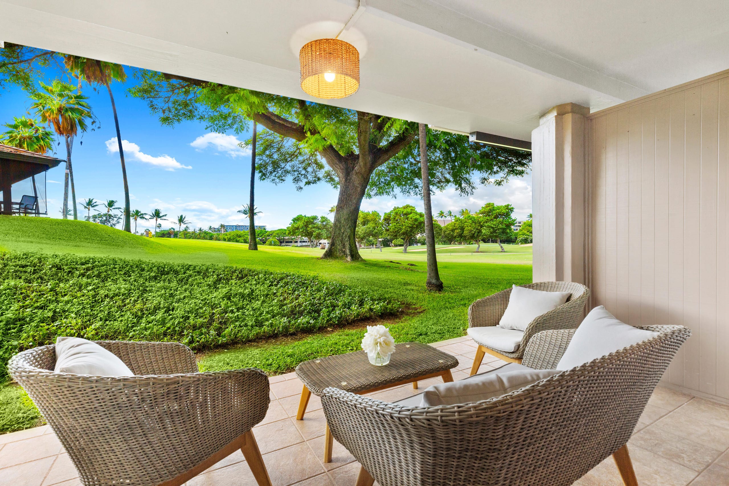 Condo in Lahaina · ★4.95 · 1 bedroom · 2 beds · 1 bath - Image 9
