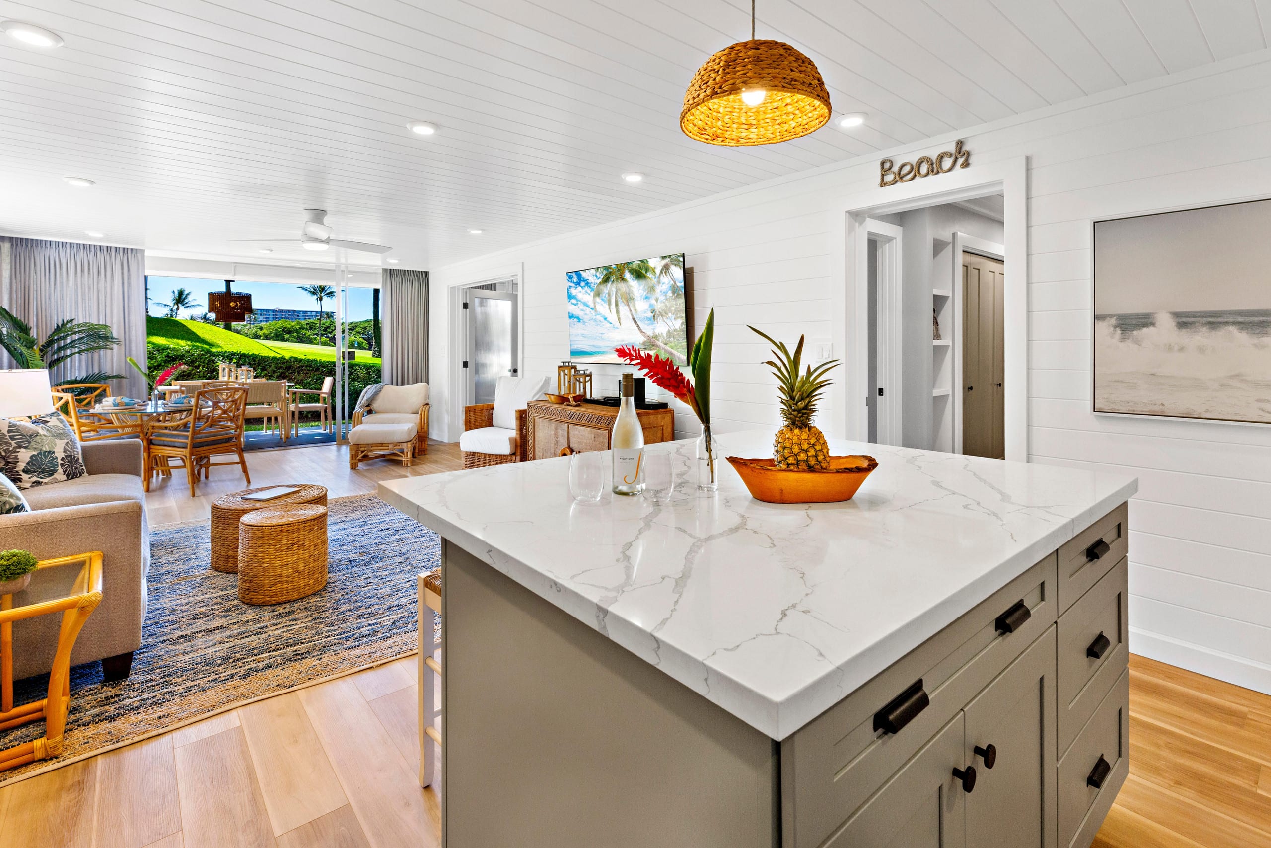 Condo in Lahaina · ★4.95 · 1 bedroom · 2 beds · 1 bath - Image 14