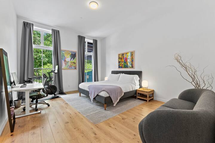 Park Place I by Rove Travel | Duplex in Gramercy gallery image 3