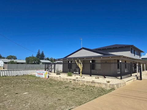 A modern & stunning 8-bedroom home - perfect for l