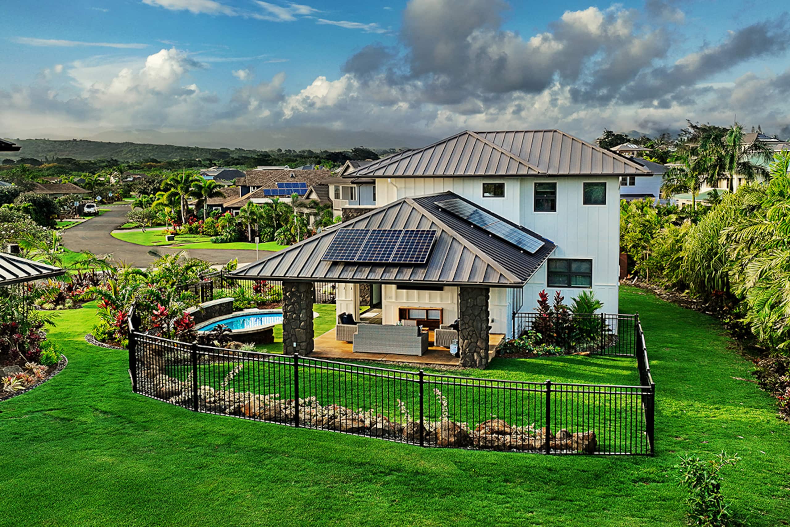 Home in Koloa · ★5.0 · 3 bedrooms · 3 beds · 3 baths - Photo 2