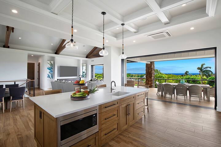 Hale Kahili: 8BR Ocean View Estate w/Pools+Spa! gallery image 5