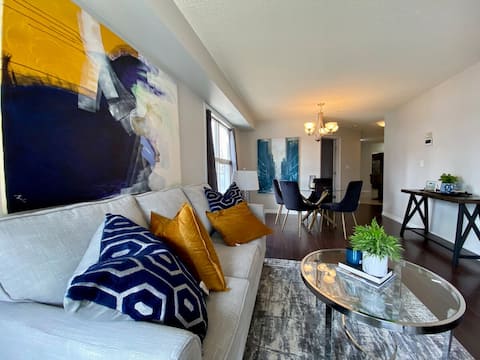 Top Airbnb: Down Town-2B/2Ba-U/G parking-RogersPlace IceDist in Central Mc Dougall