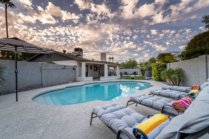 3br W Pool, Bbq, Dog Friendly! - チャンドラー, AZ