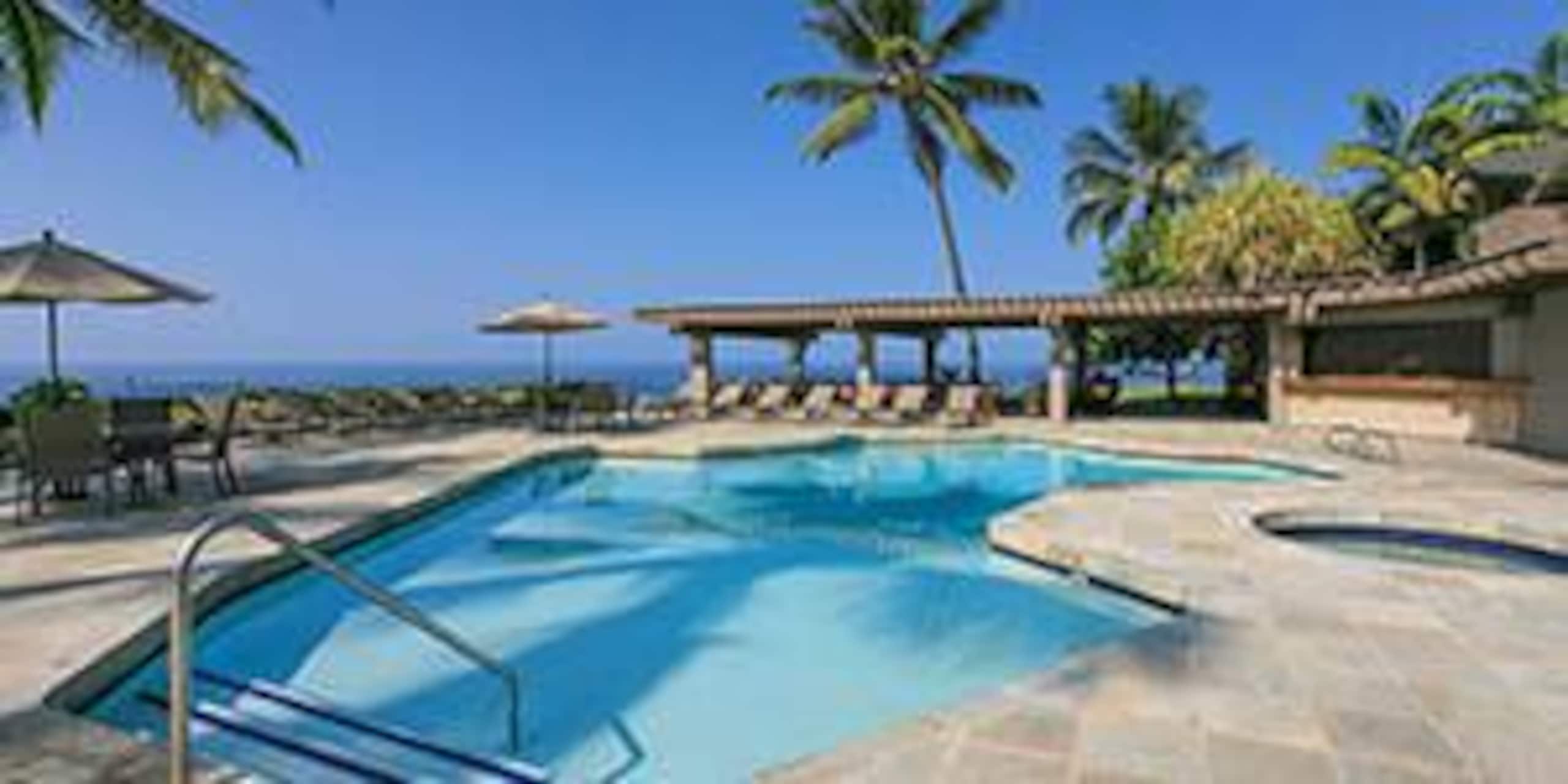 Condo in Kailua-Kona · ★4.67 · 2 bedrooms · 3 beds · 2 baths - Image 27