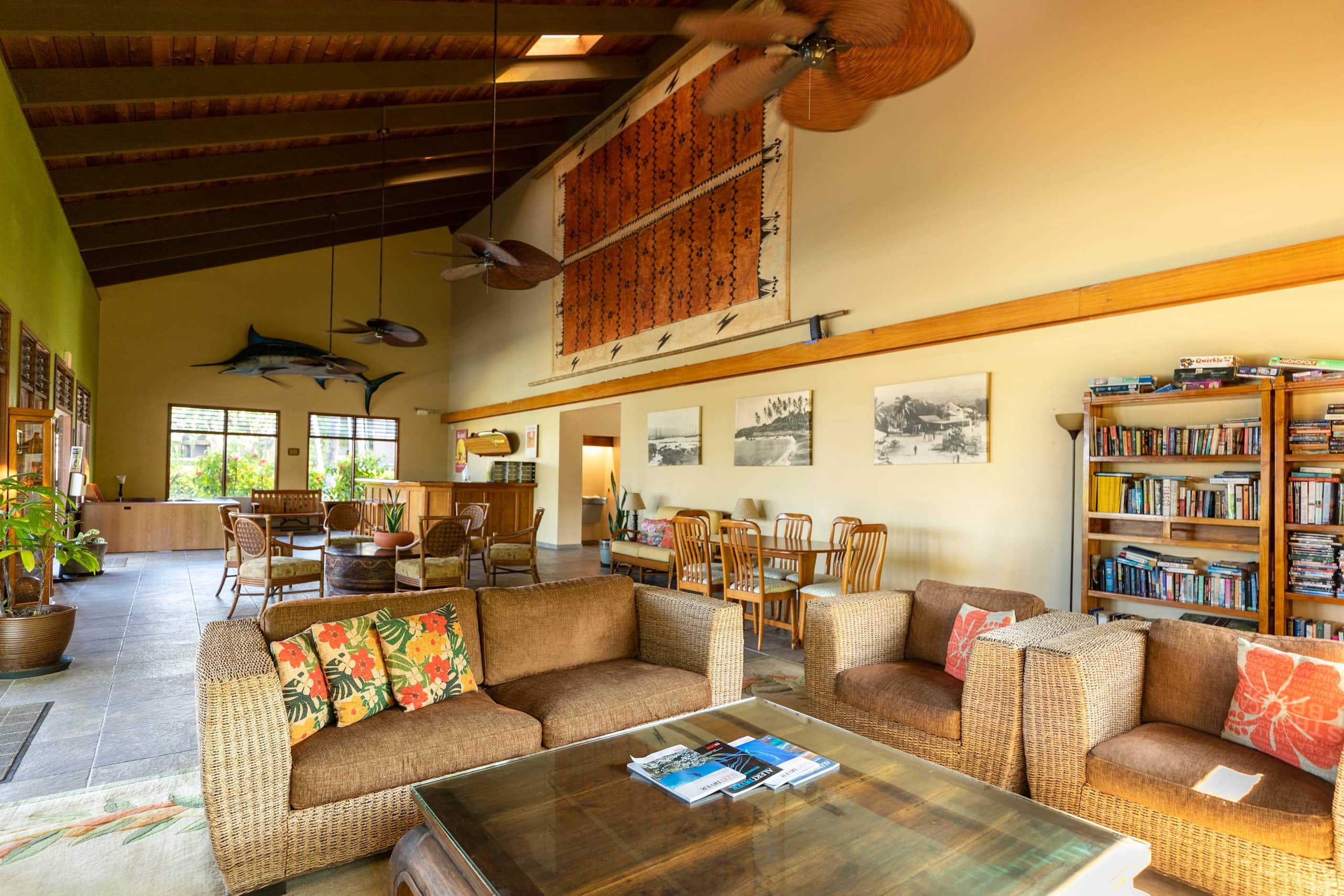 Condo in Kailua-Kona · ★4.84 · 2 bedrooms · 5 beds · 2 private baths - Image 32