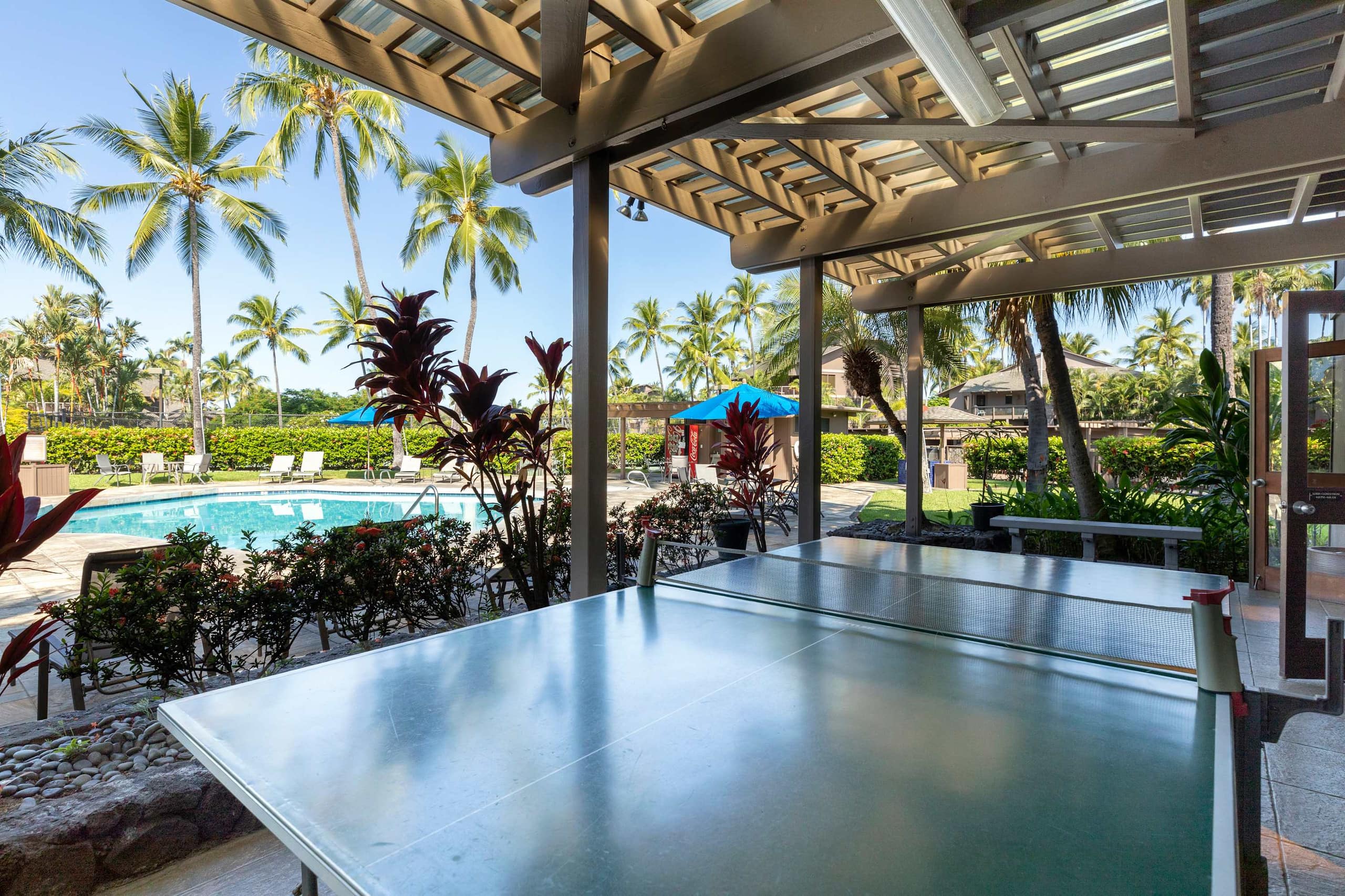 Condo in Kailua-Kona · ★4.84 · 2 bedrooms · 5 beds · 2 private baths - Image 36