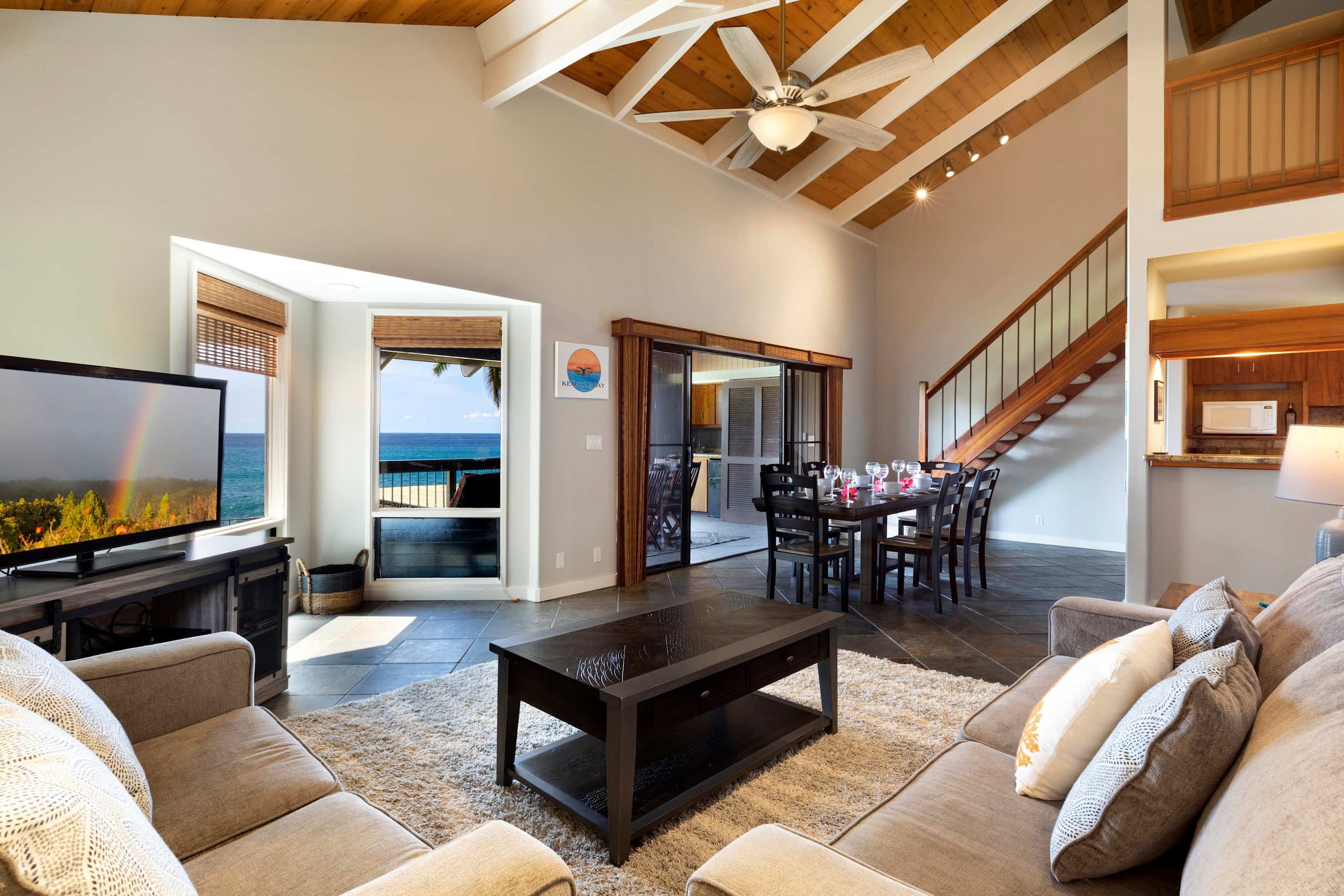 Condo in Kailua-Kona · ★4.84 · 2 bedrooms · 5 beds · 2 private baths - Image 2