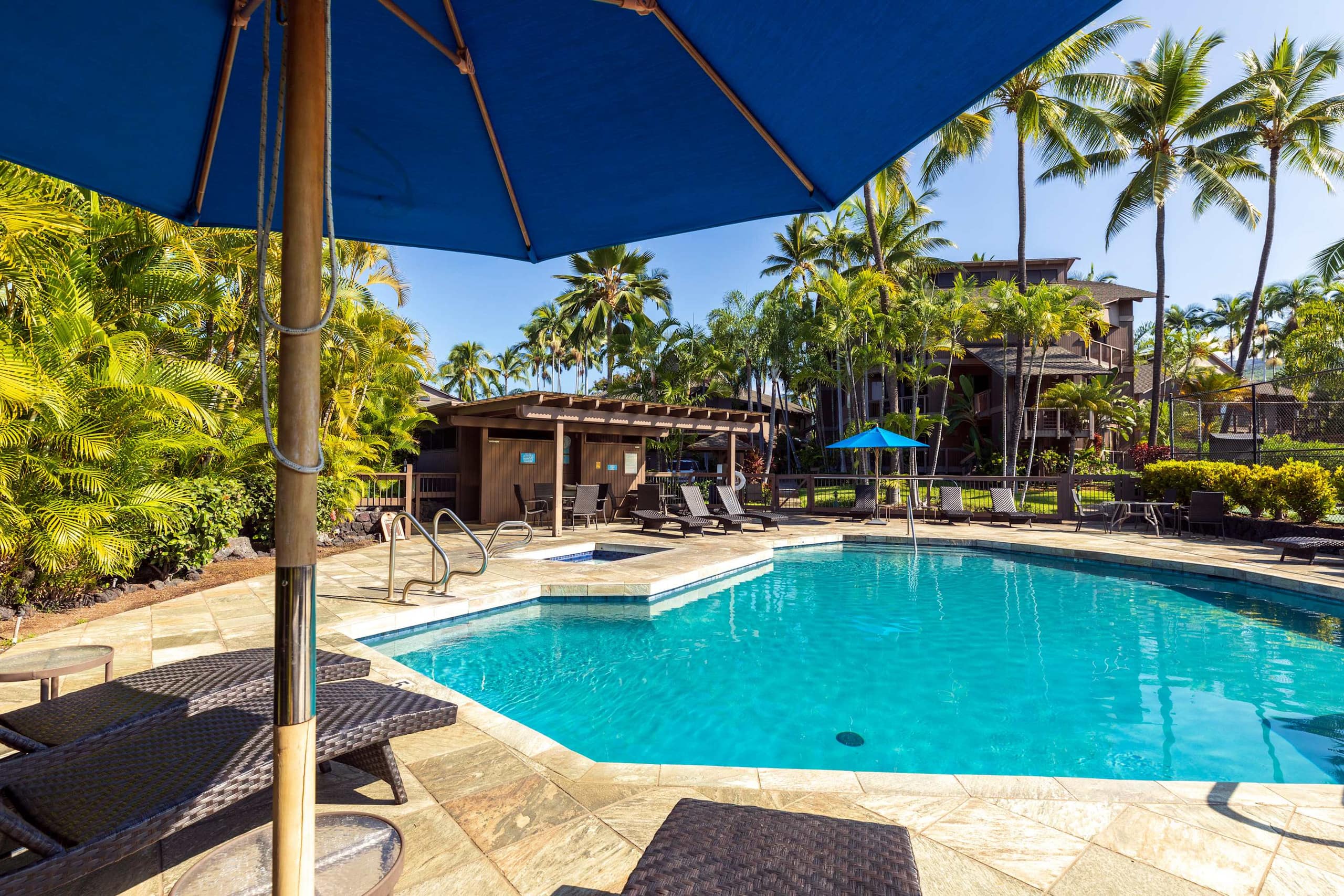 Condo in Kailua-Kona · ★4.84 · 2 bedrooms · 5 beds · 2 private baths - Image 53