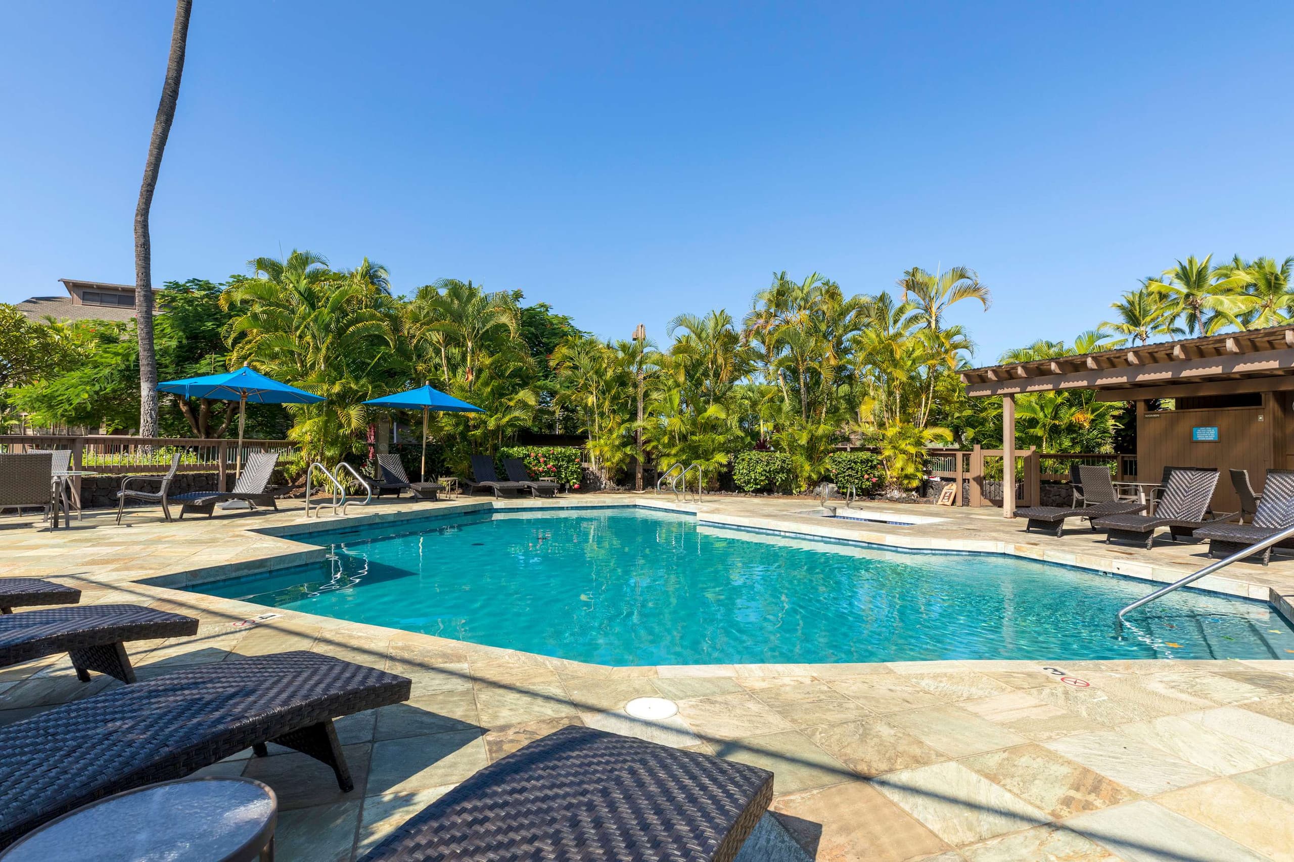 Condo in Kailua-Kona · ★4.84 · 2 bedrooms · 5 beds · 2 private baths - Image 52