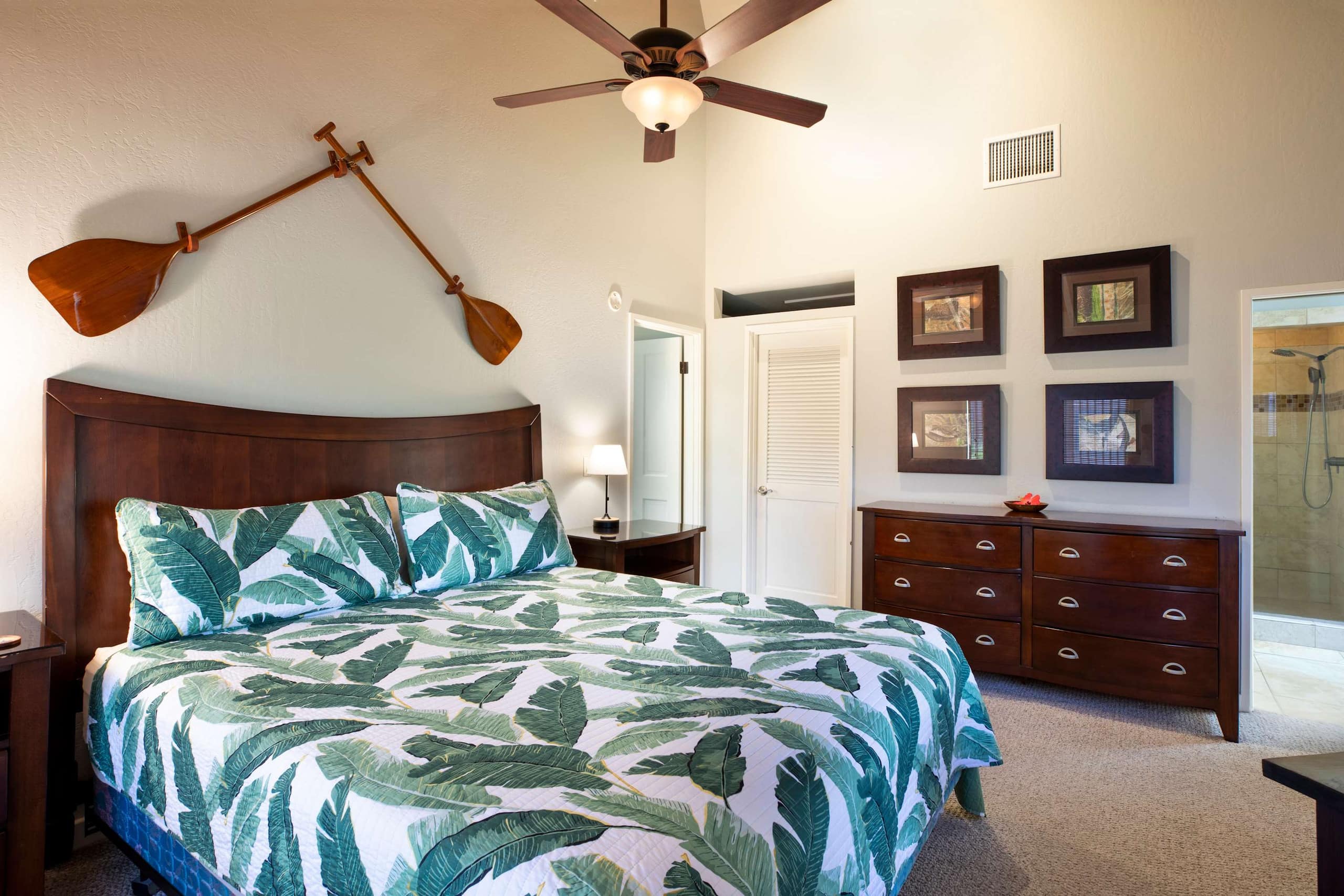 Condo in Kailua-Kona · ★4.84 · 2 bedrooms · 5 beds · 2 private baths - Image 13