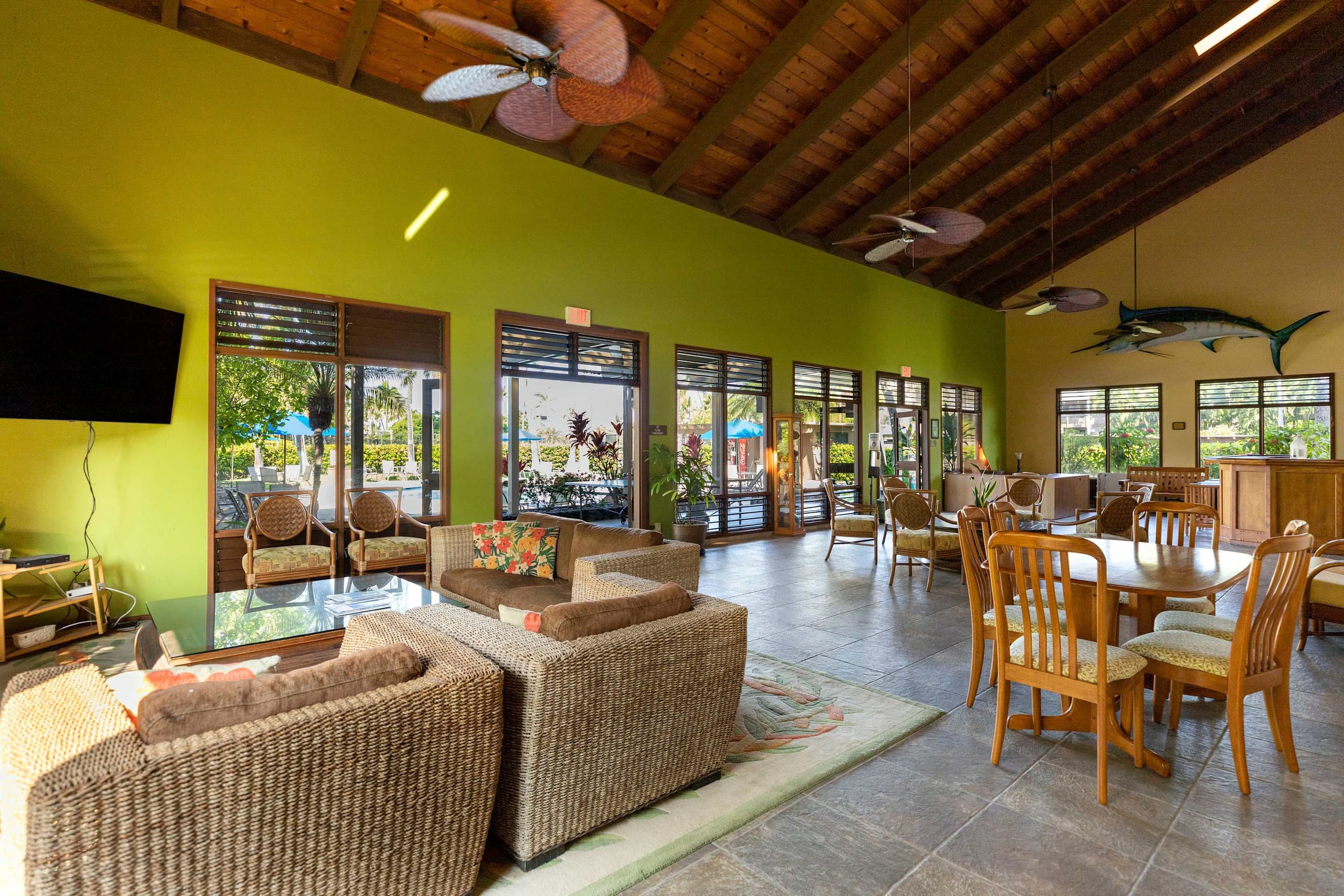 Condo in Kailua-Kona · ★4.84 · 2 bedrooms · 5 beds · 2 private baths - Image 34