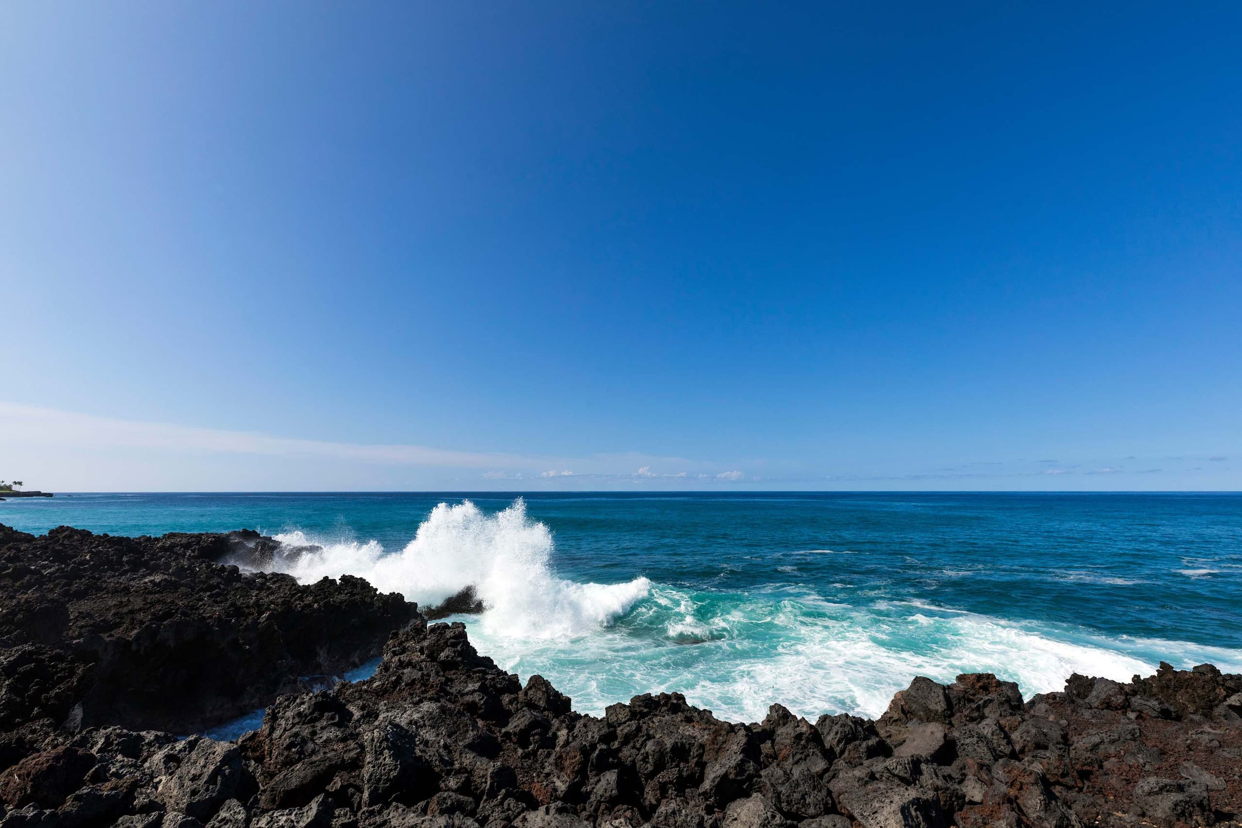 Condo in Kailua-Kona · ★4.84 · 2 bedrooms · 5 beds · 2 private baths - Image 39