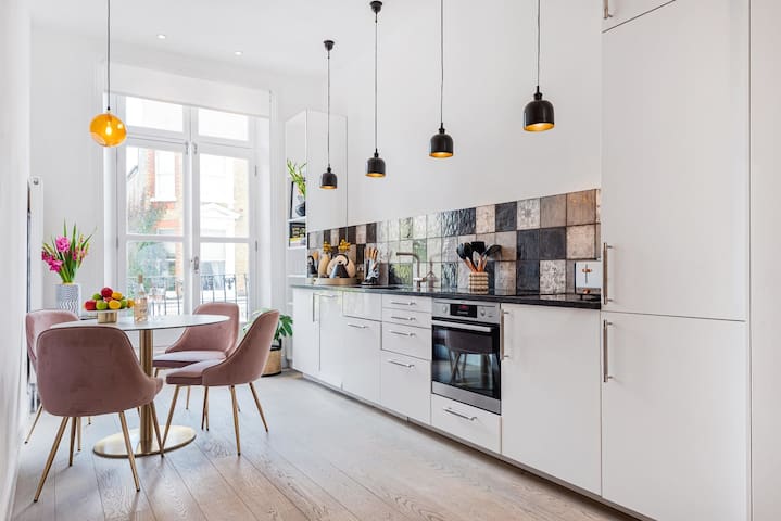 2 bed Primrose Hill – by Out of Office Lifestyle