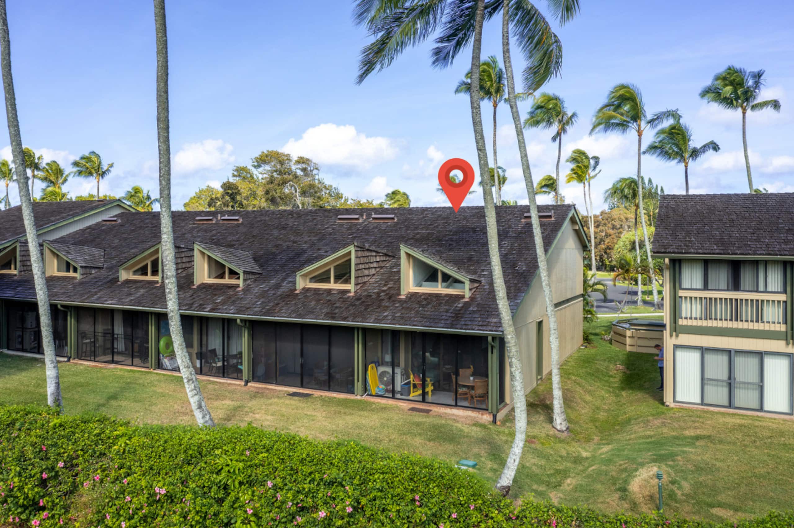 Home in Kahuku · ★4.87 · 2 bedrooms · 4 beds · 2 private baths - Image 26