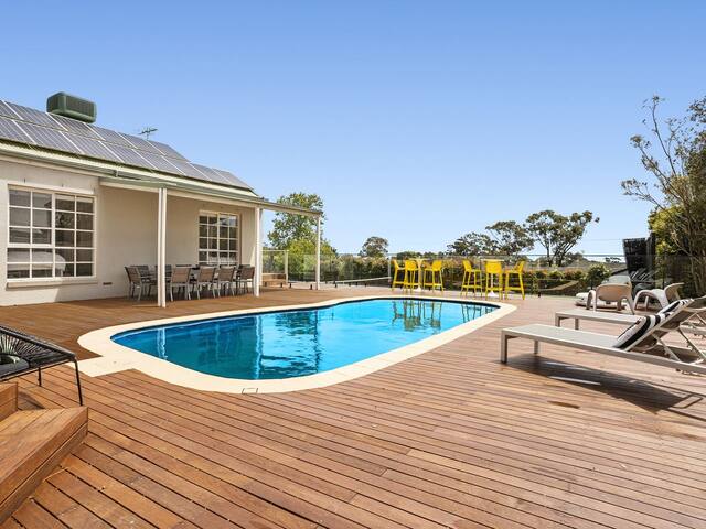 Tennis, Swimming and Outdoor Entertaining gallery image 4