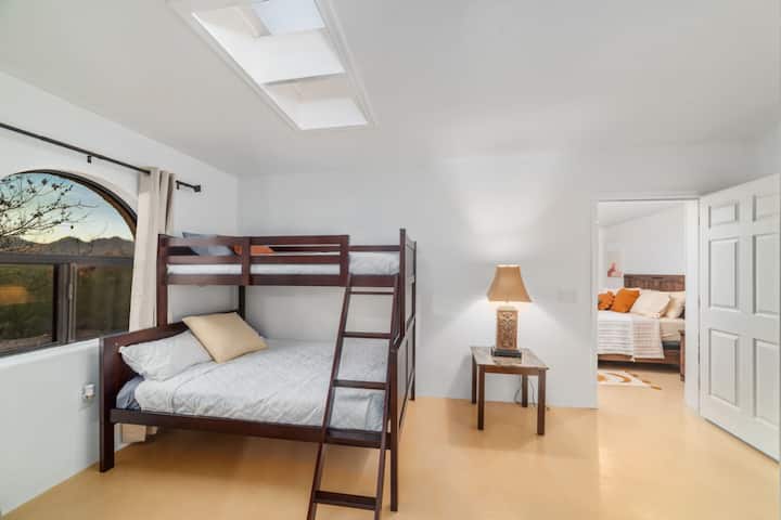 Cozy Casita Twin/Full Bunk