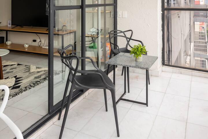 Central Polanco Hub, Near Restaurants & Shops gallery image 5