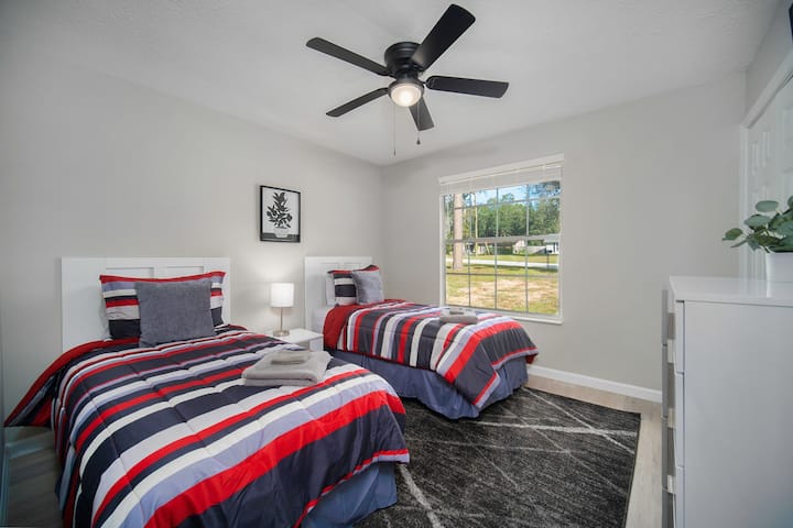 2 Единични легла