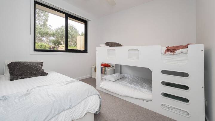 საძინებელი 3