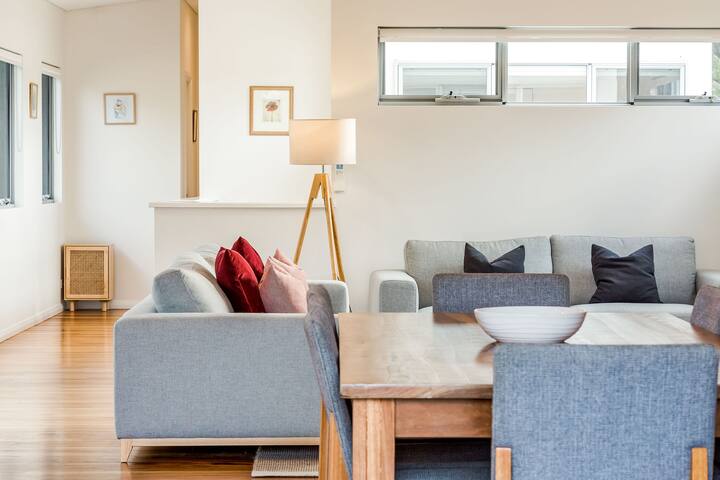 Driftwood Retreat gallery image 4