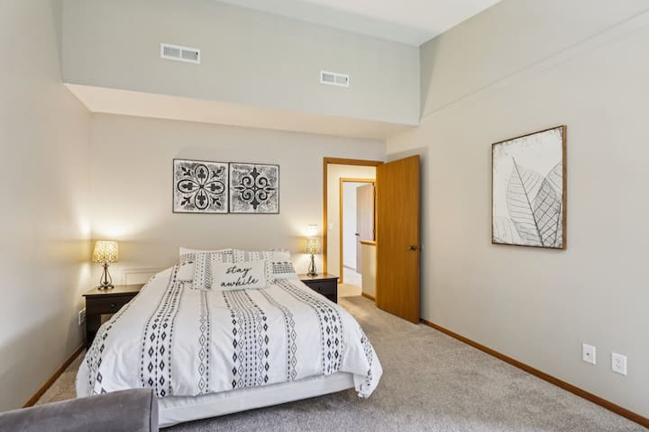 33-web-ou-mls-Xanadu Rd Terrace 1B-0406-033