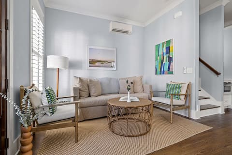 Old Village 2bd Home, Near Sullivans + Downtown!