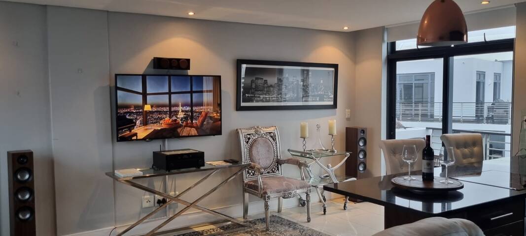 2 Bedroom Apartment – Eden on the Bay gallery image 2