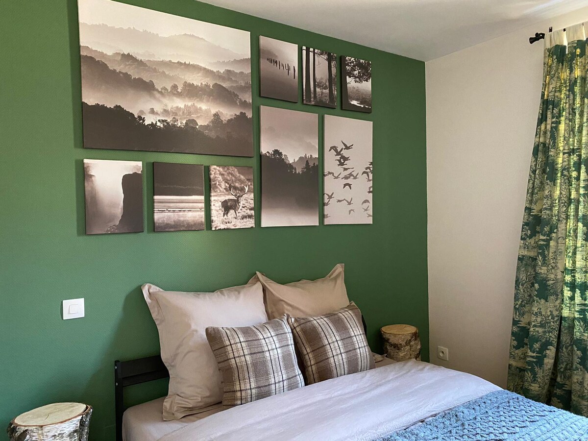 0ffe958d ef99 45fd 9cb5 518e1cc94534