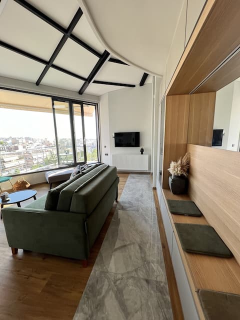 Sky Apt Unique, Spotless, 2BR, 2BA, Stunning View