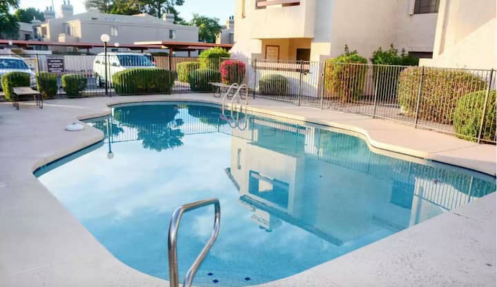 Old Town Condo Paradise ~ Pool+hot Tub ~ Location - Scottsdale, AZ