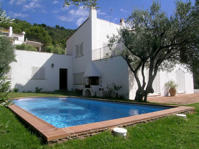 Immobiliària Comangau managed Airbnb listing 2