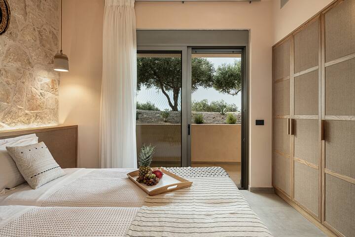 Peaceful Melissa Villas, Luxury, 2 pools, 5 BR, seaview, BBQ gallery image 4