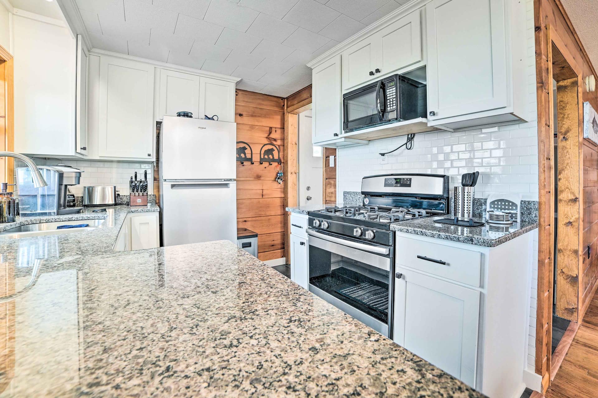 Houghton Lake Cottage w/ New Private Deck! — foto 3
