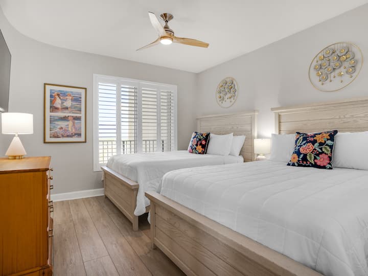 Спалня 3 с 2 двойни легла