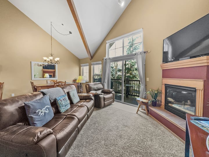 Beautiful Frisco Condo/hot Tubs/1br + Loft B6 - Frisco, CO