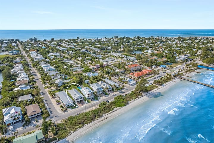 Beach Boutique Rentals managed Airbnb listing 2