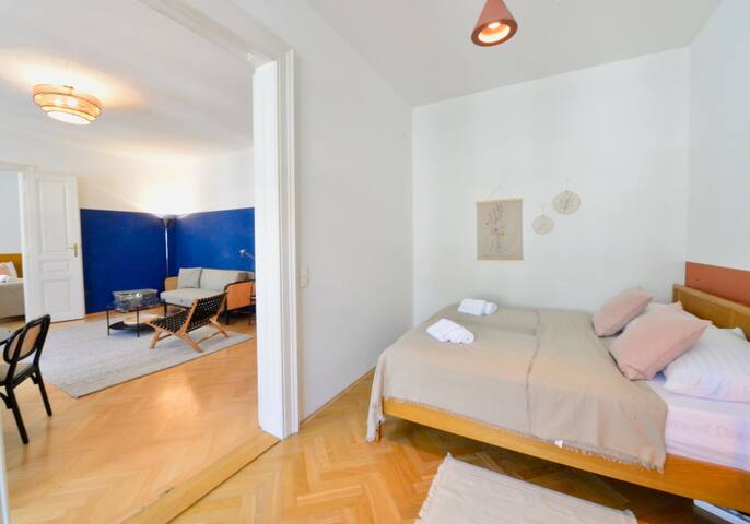 Beautiful Flat Next to Karlskirche gallery image 4