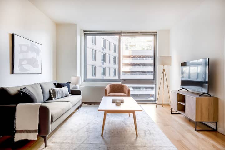 Blueground | Lic, Gym Pool & W/d, Nr East River - 紐約, NY