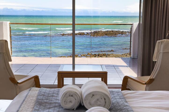 Villa Kyma gallery image 5