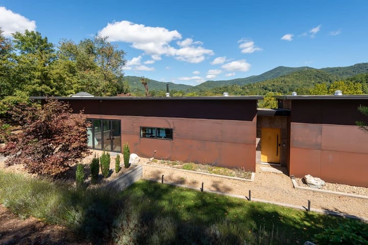 Asheville Meadows | Pool, Hot Tub & Forest Views