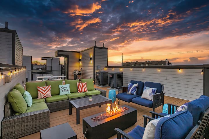 Side By Side | Perfect for Large Celebrations gallery image 3