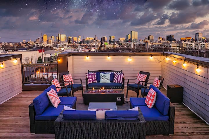 Side By Side | Perfect for Large Celebrations gallery image 2