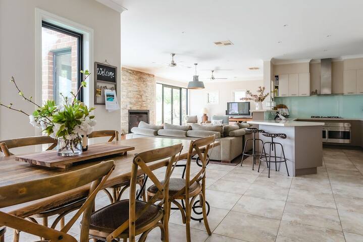 The Lakehouse gallery image 4